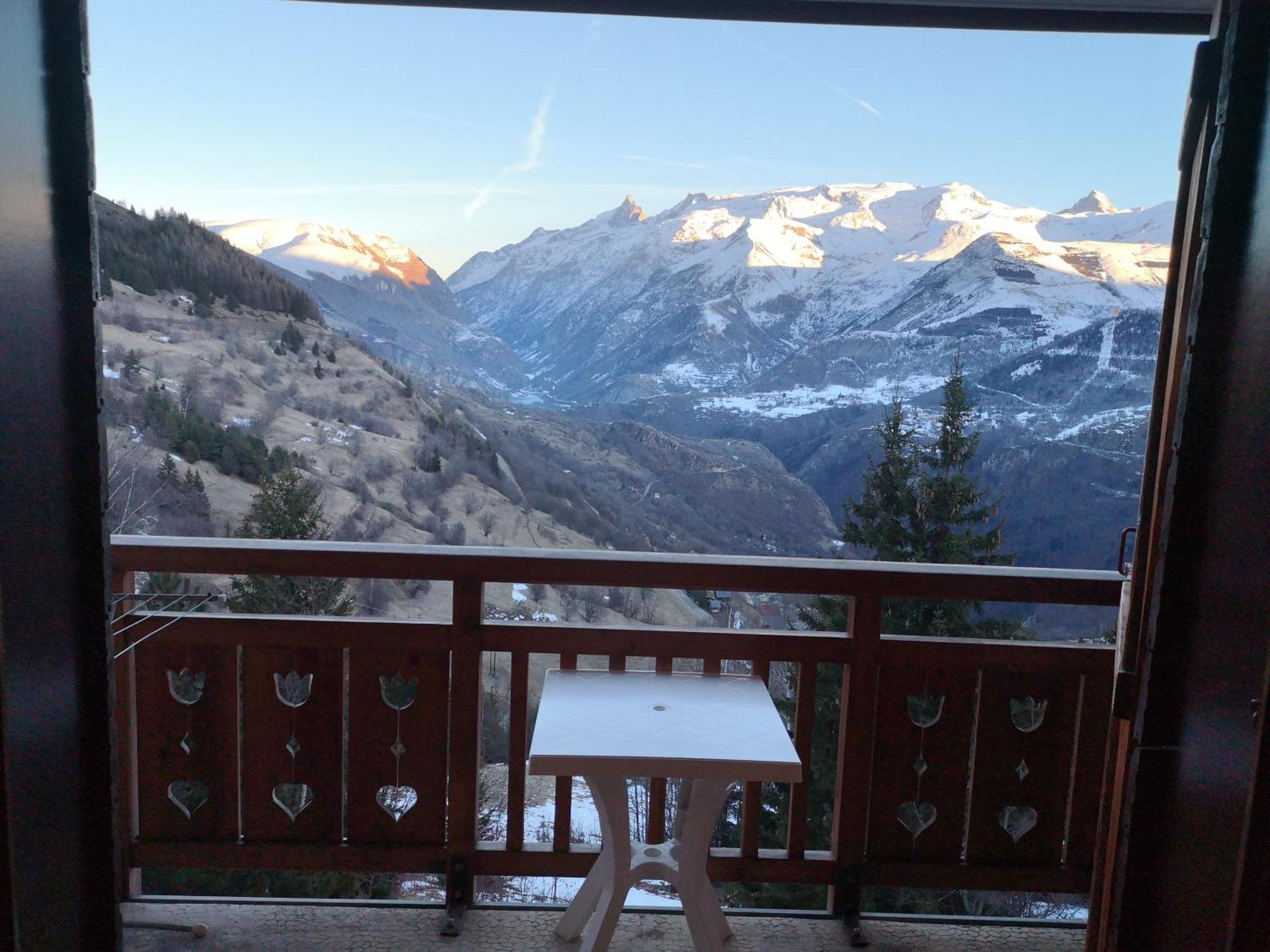 Studio Coin Montagne A Auris En Oisans Avec Vue Magnifique Exterior photo